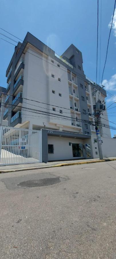 Apartamento *